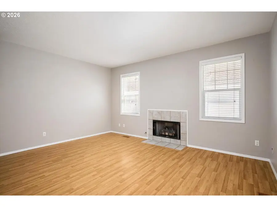 730 NE Pacific Dr, Fairview, OR 97024 - #3