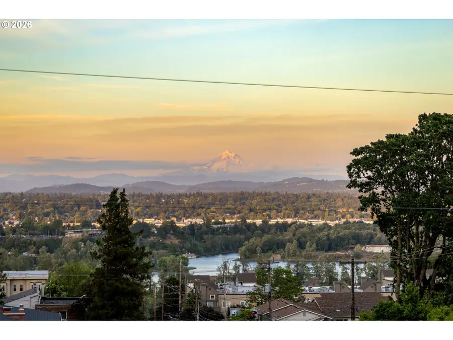 4241 SW Condor Ave, Portland, OR 97239 - #3