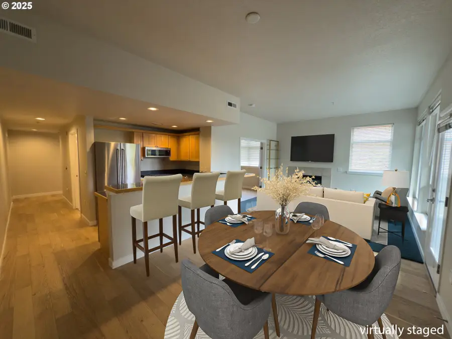 2327 NW Northrup St #8, Portland, OR 97210 - Image #3