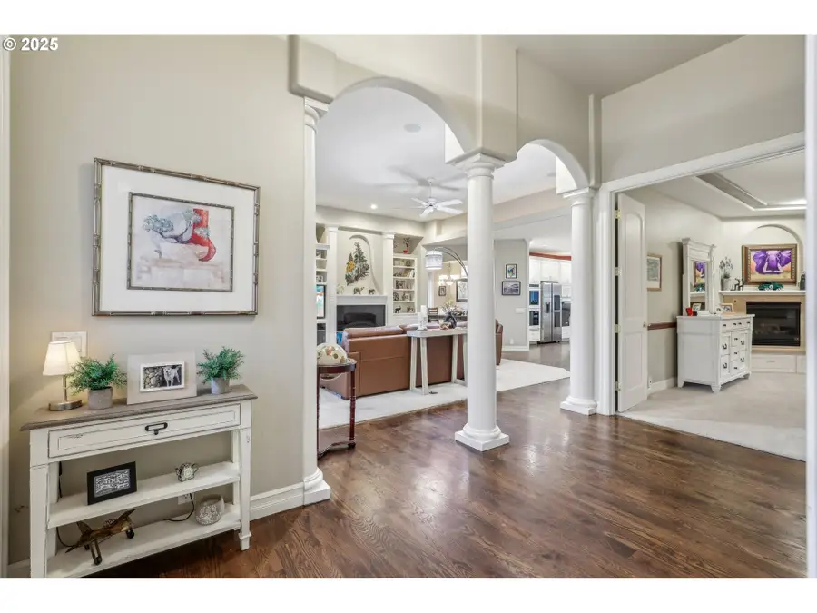 2516 Meridian Ct, Woodburn, OR 97071 - Image #2