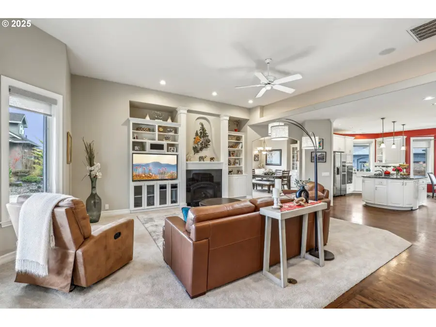 2516 Meridian Ct, Woodburn, OR 97071 - Image #3