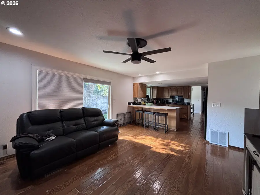 308 SW Faler Rd, Boardman, OR 97818 - #3
