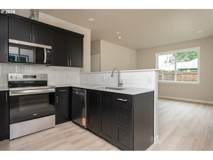 6225 SE Knapp St #B, Portland, OR 97206 - #3