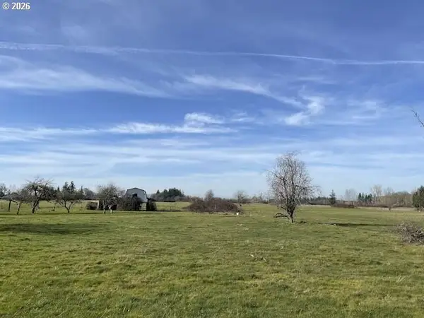 33865 S Adams Rd, Molalla, OR 97038