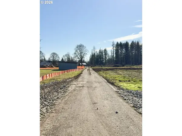 11503 NE 142nd Ct #123, BrushPrairie, WA 98606