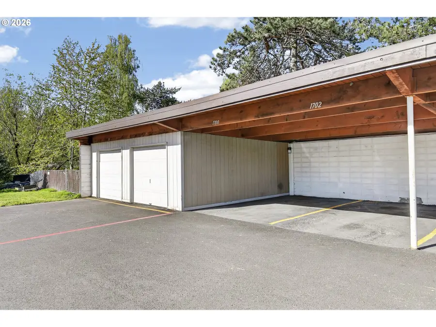 1702 NE Hogan Dr, Gresham, OR 97030 - #2