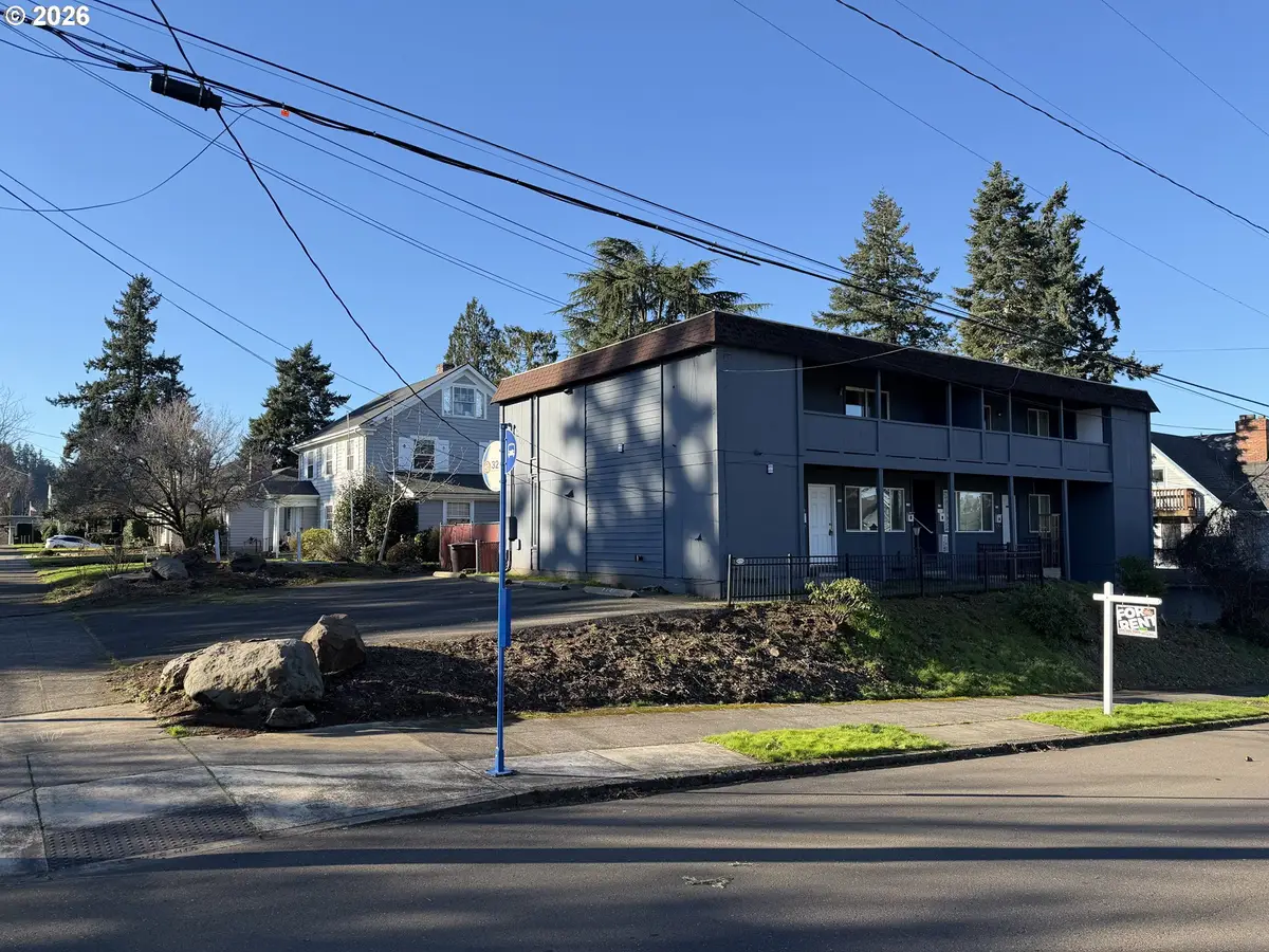 718 9th St, Oregon City, OR 97045 - #1