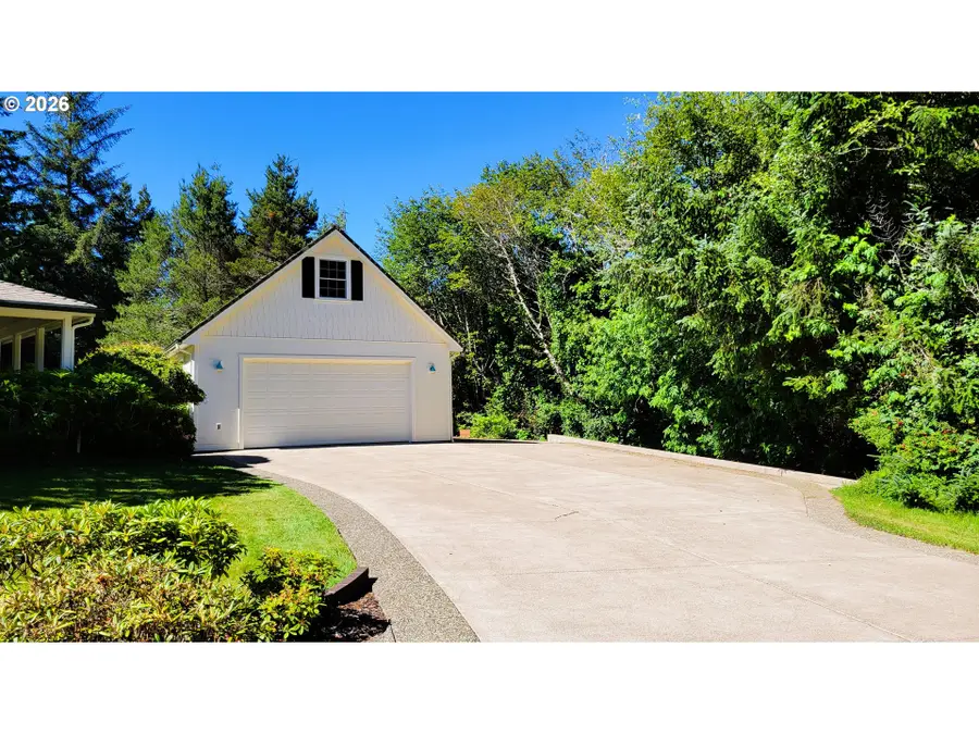 83160 Clear Lake Rd, Florence, OR 97439 - #2