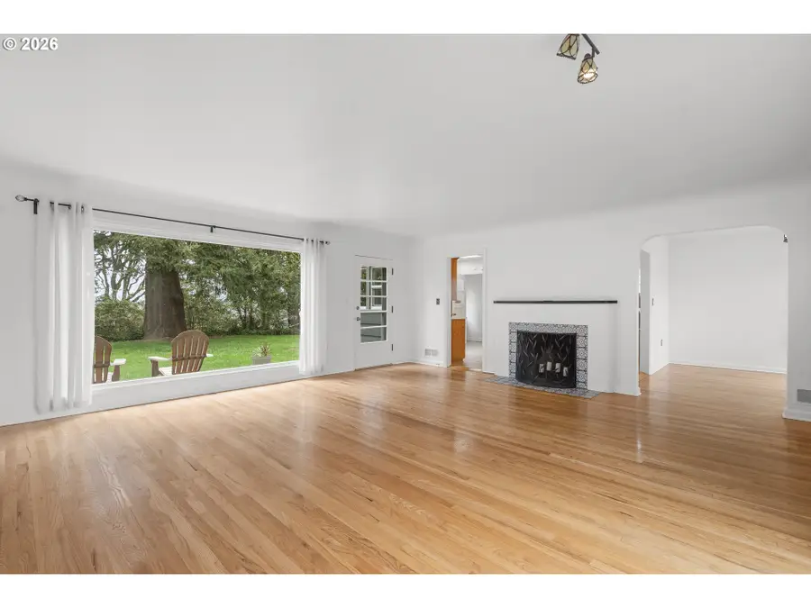 2742 SE Bluff Ave, Salem, OR 97302 - #3