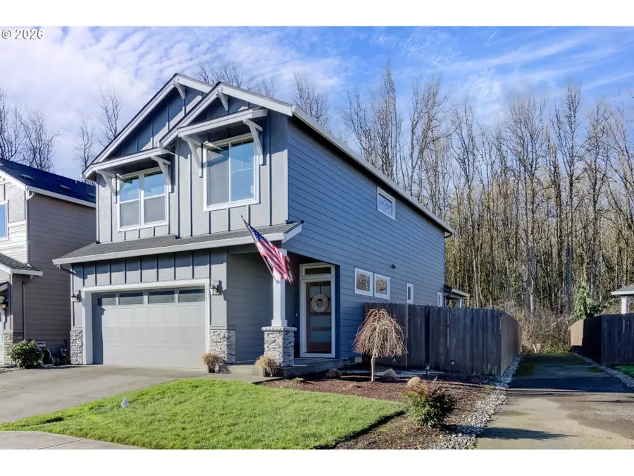 221 S 39th Dr, Ridgefield, WA 98642 - Image #2