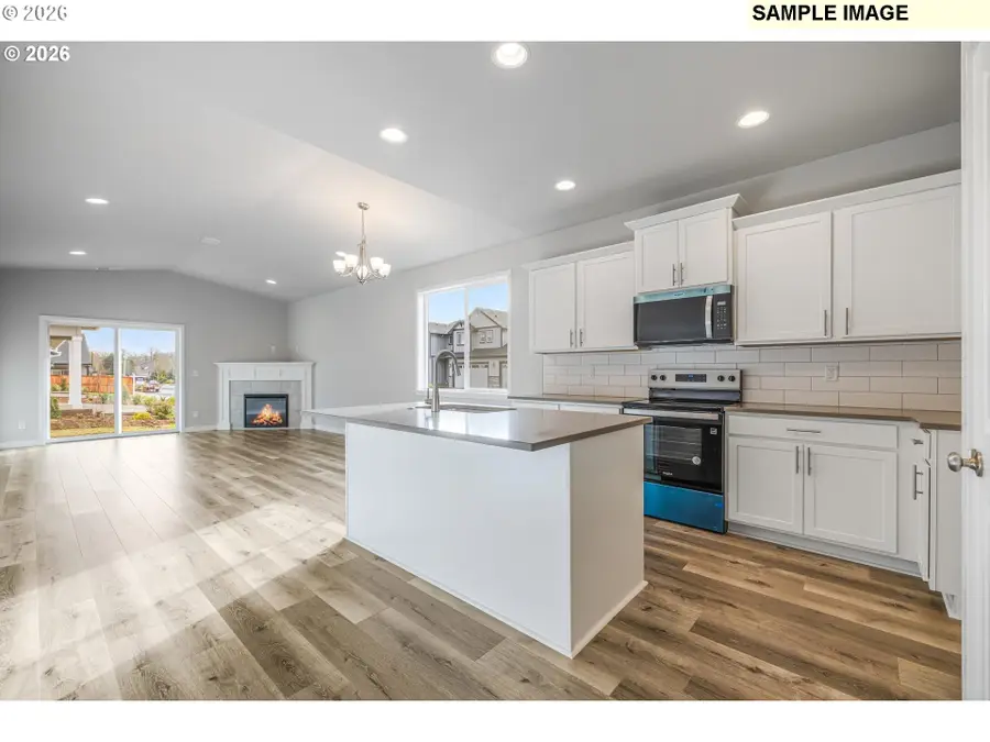 620 E Fourth St, Yamhill, OR 97148 - #3