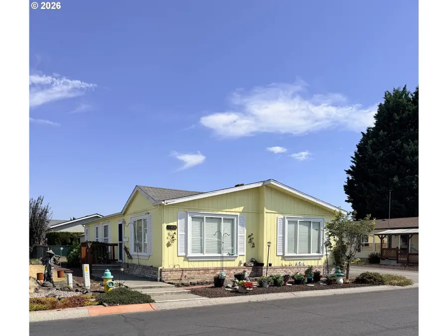 51408 SE Springlake Loop #142, Scappoose, OR 97056 - #2