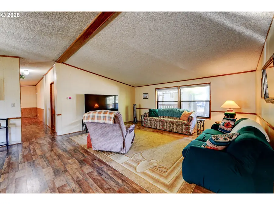 8434 SE Heritage Ct, Clackamas, OR 97015 - Image #3