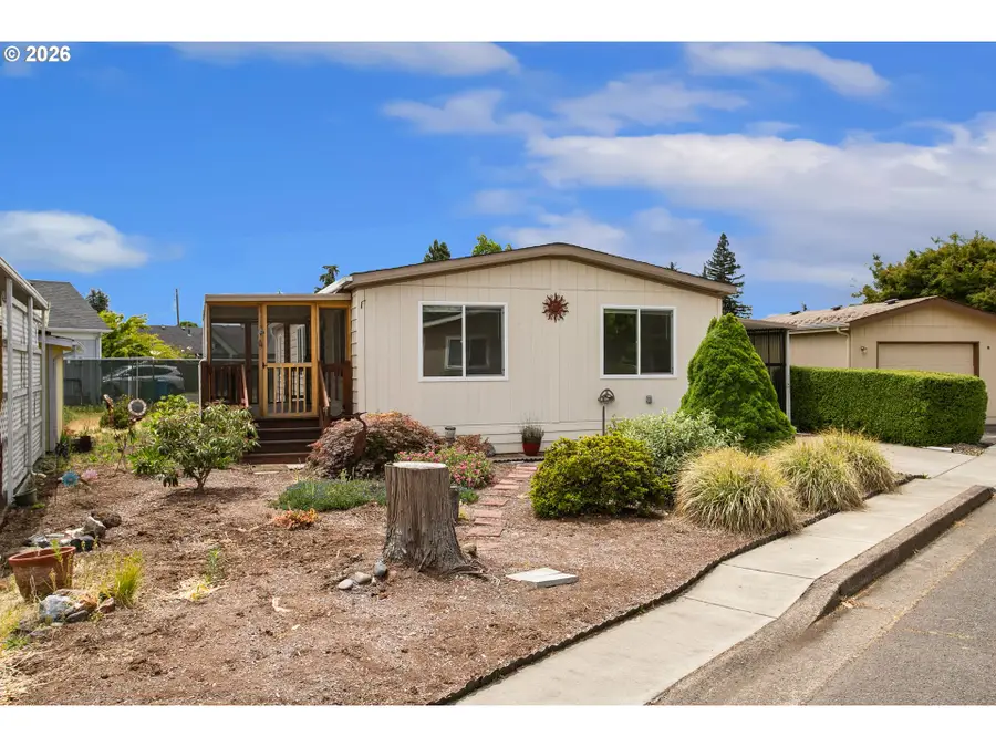 1199 N Terry St, Eugene, OR 97402 - #2