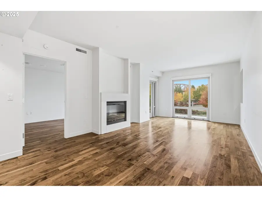 1260 NW Naito Pkwy #208B, Portland, OR 97209 - Image #3