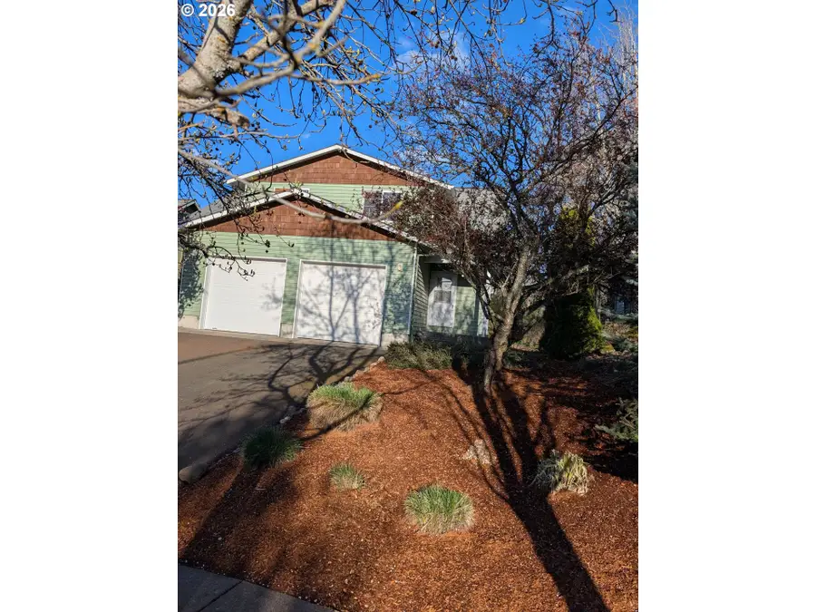 419421 Maxs Pl, Hood River, OR 97031 - #2