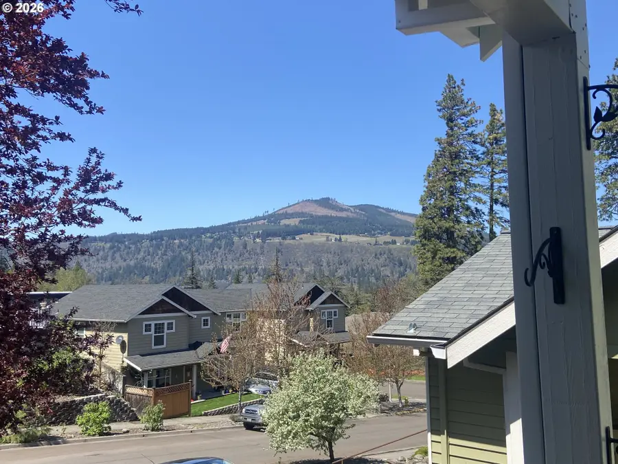 419421 Maxs Pl, Hood River, OR 97031 - #3