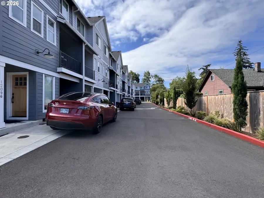 12086 SE Harold St #6, Portland, OR 97266 - #2