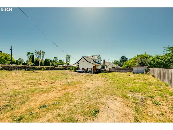 512 Davidson Ave, Woodland, WA 98674