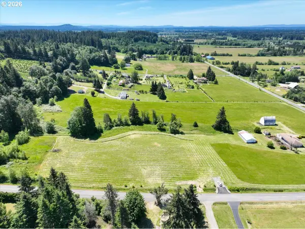 2 NE 144th St, BrushPrairie, WA 98606