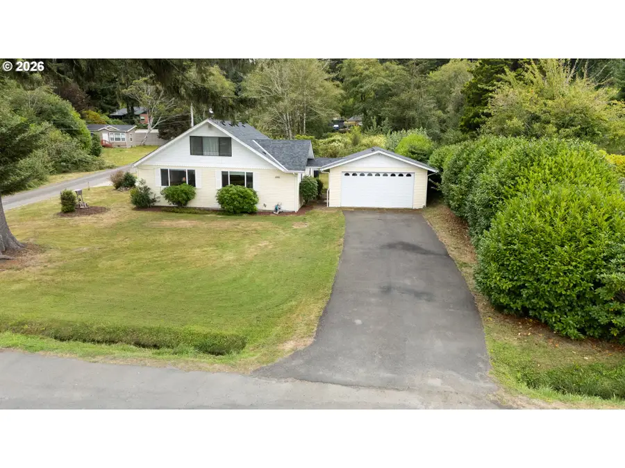 85600 Maple St, Florence, OR 97439 - #2