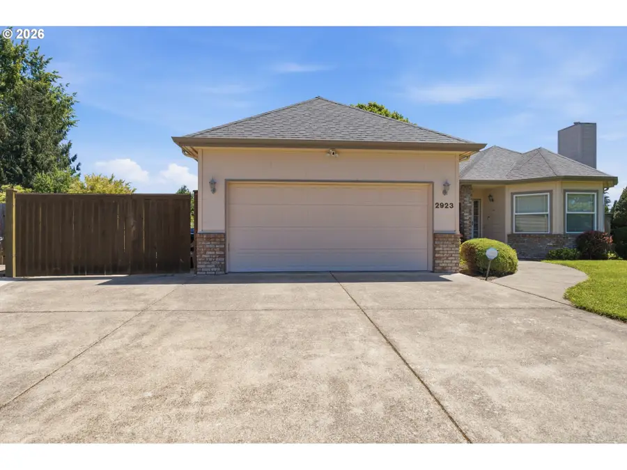 2923 Dry Creek Rd, Eugene, OR 97404 - #2