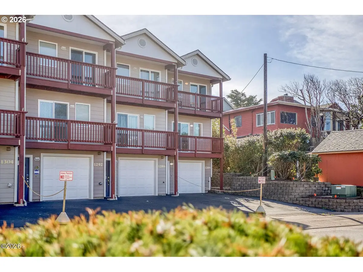 1284 NW 15th St, Lincoln City, OR 97367 - #1