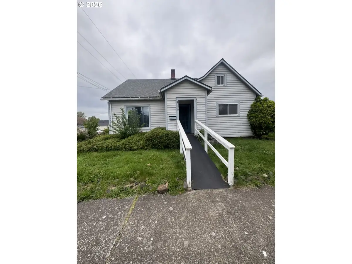 1301 NE Irvine St, McMinnville, OR 97128 - #1