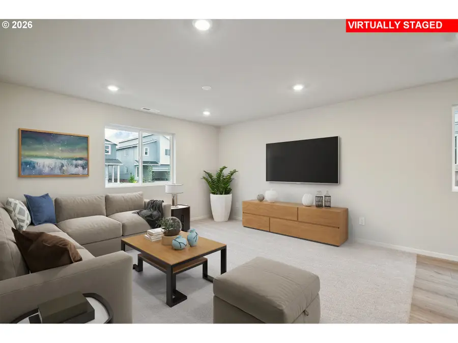 732 Merriott Ln, Woodburn, OR 97071 - #2