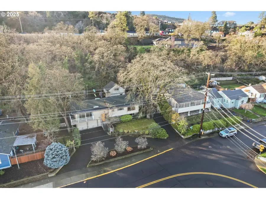 1610 Kelly Ave, The Dalles, OR 97058 - #3