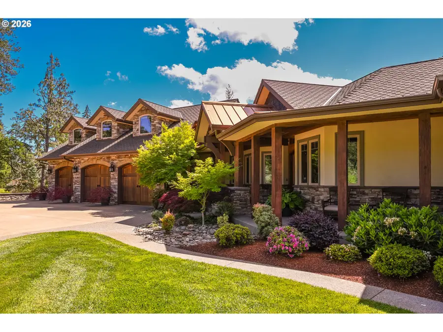 422 Jasmine Way, Roseburg, OR 97471 - #3