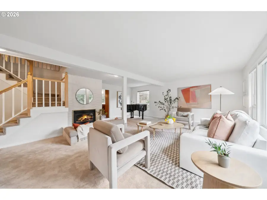 21 Del Prado St, Lake Oswego, OR 97035 - #3