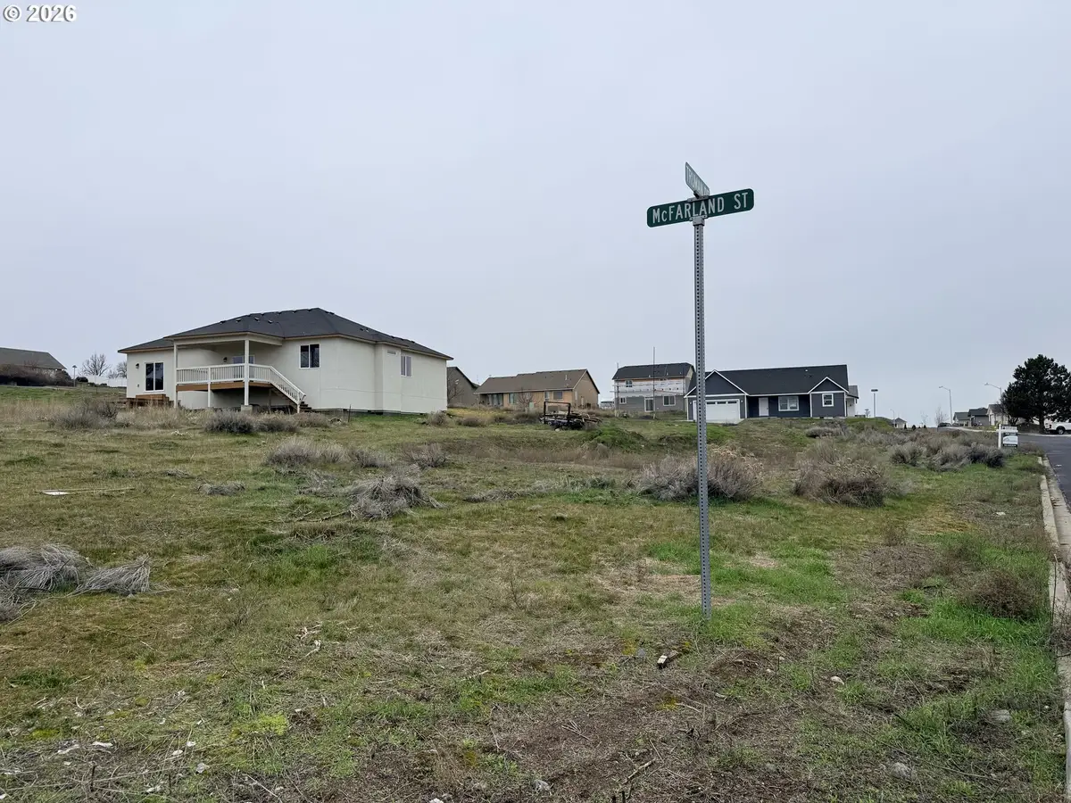 40 Mcfarland Ave, Umatilla, OR 97882 - #1