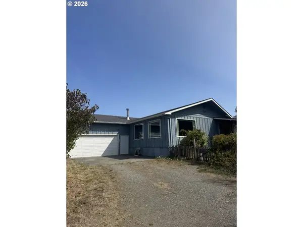 87028 Lower Four Mile Ln, Bandon, OR 97411