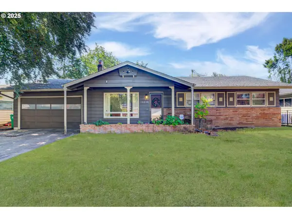 16230 NE Hoyt St, Portland, OR 97230