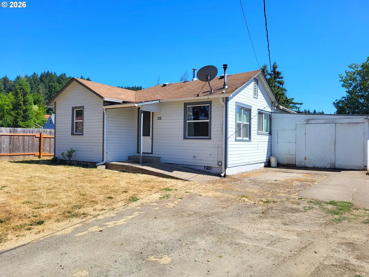 975 Johnson Ave, Cottage Grove, OR 97424 - #1