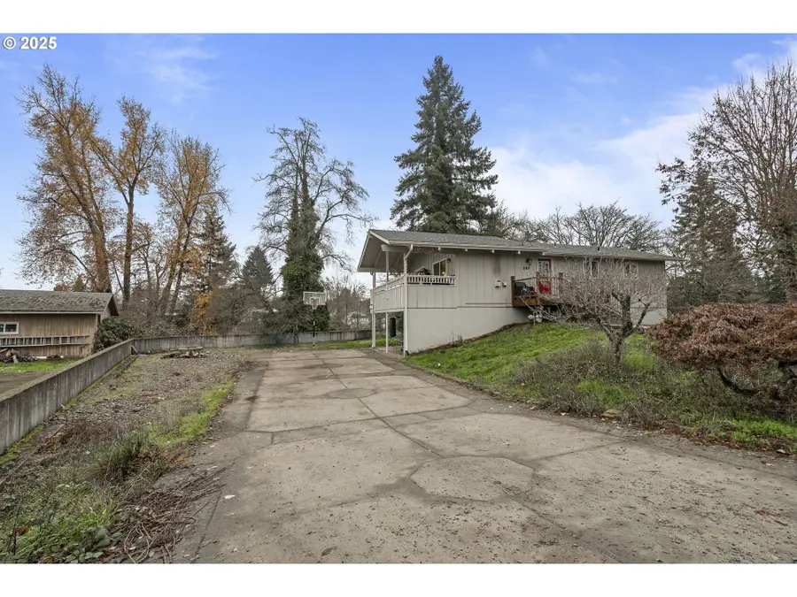 292 SE Academy St, Dallas, OR 97338 - Image #3