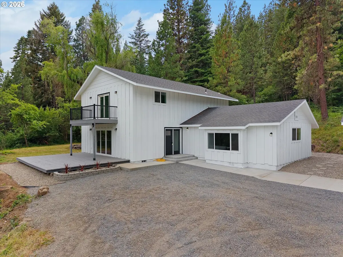 70502 Valley View Rd, Elgin, OR 97827 - #1