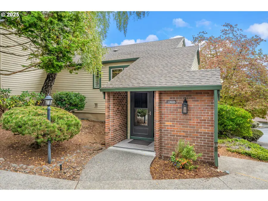 12625 SW Prince Edward Ct #B, King City, OR 97224 - Image #2