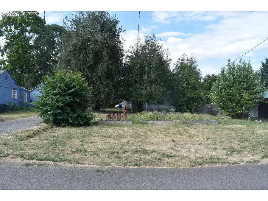 109 Mcclure Ln, Eugene, OR 97404 - #3