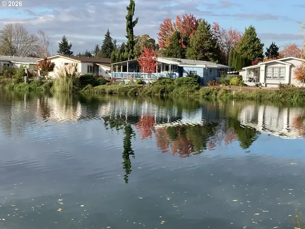 1800 Lakewood Ct #140, Eugene, OR 97402