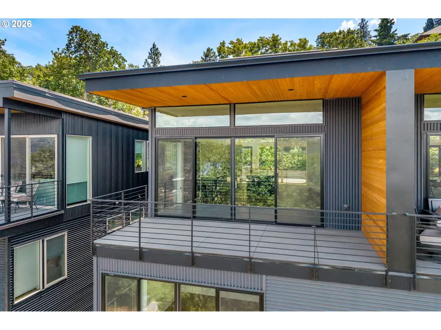 51 Sherman Ave, Hood River, OR 97031 - #3