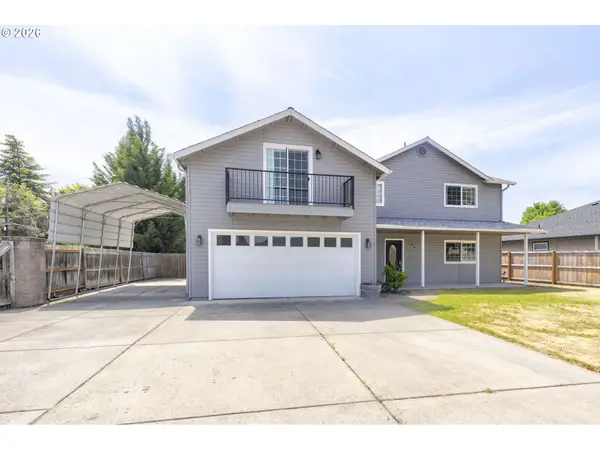196 Nadine Ln, CentralPoint, OR 97502