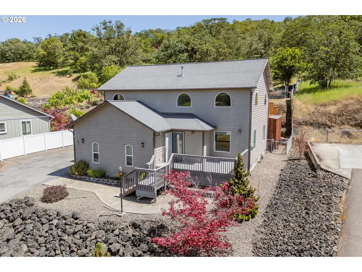 187 North View Dr, Roseburg, OR 97470 - #1