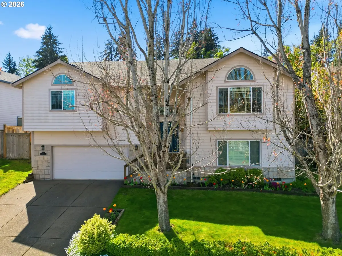 3533 Ambleside Dr, Springfield, OR 97477 - #1