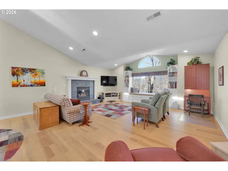 3533 Ambleside Dr, Springfield, OR 97477 - #3