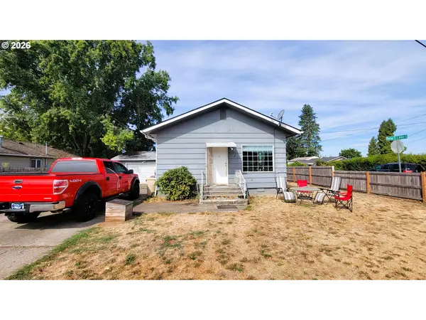 2410 Porter St, Lebanon, OR 97355