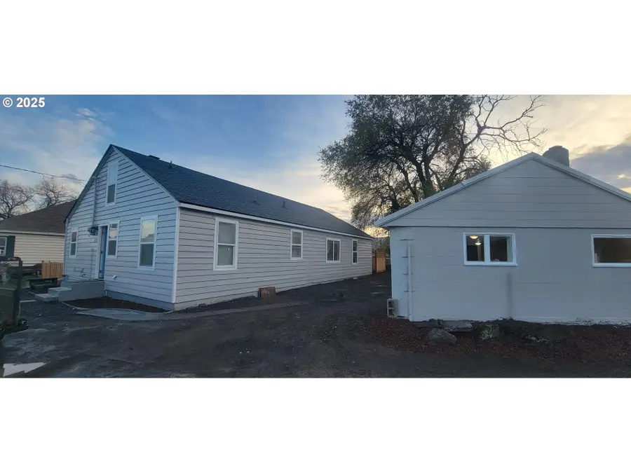 1123 W 2nd St, The Dalles, OR 97058 - Image #2