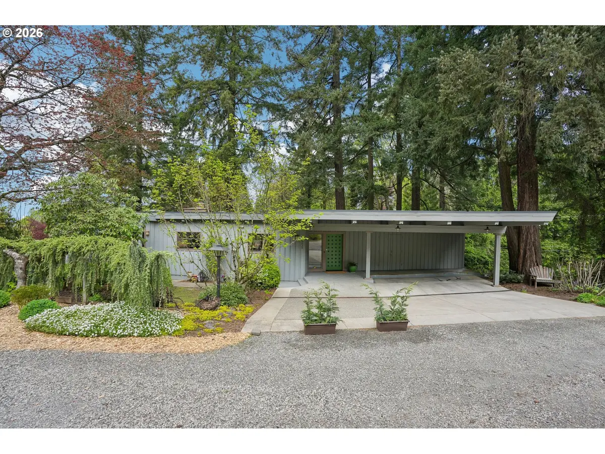 6639 SE Yamhill Ct, Portland, OR 97215 - #1