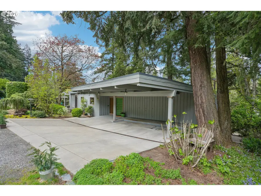 6639 SE Yamhill Ct, Portland, OR 97215 - #2